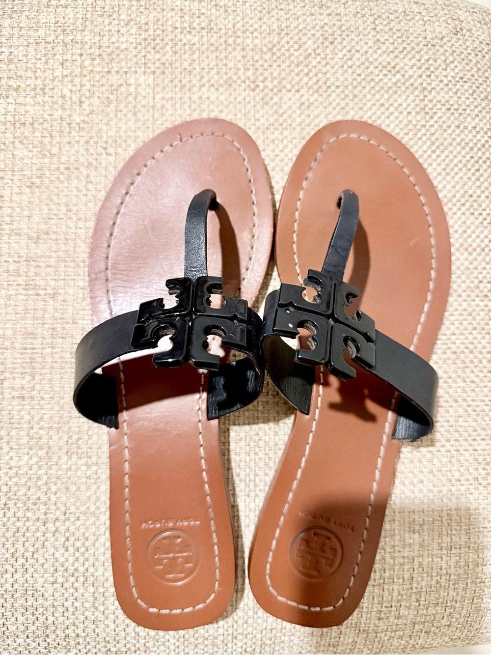 Tory Burch Black Strap Brown Footbed Logo Thong Sandals